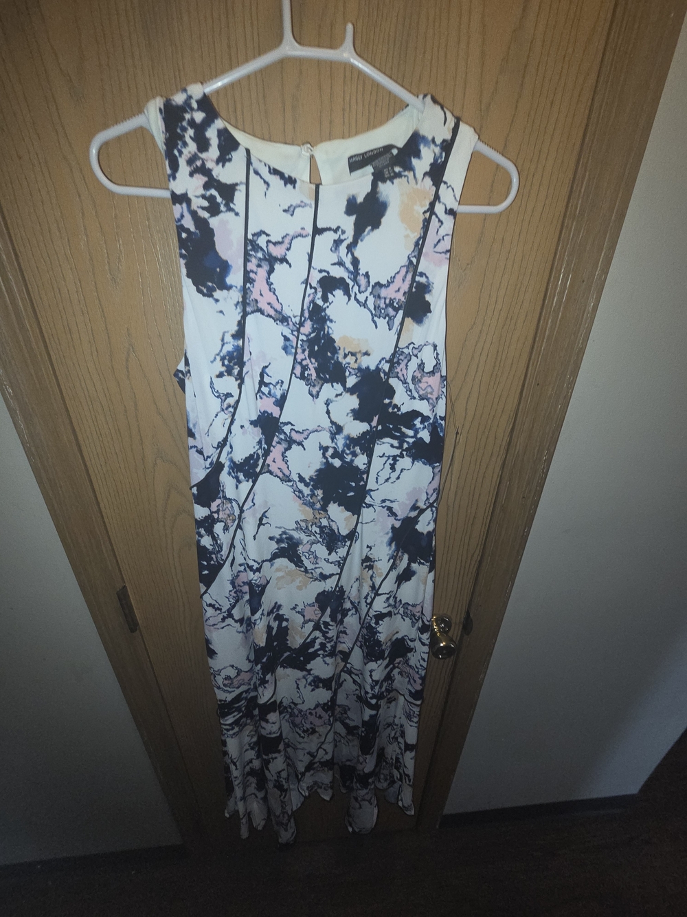 Maggy London White Maxi Dress with Navy and Pink Marble Print Size 8 NWT